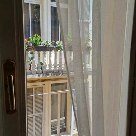 Appartamento Nel Cuore Di Parma - Laterale Via Farini Exterior foto