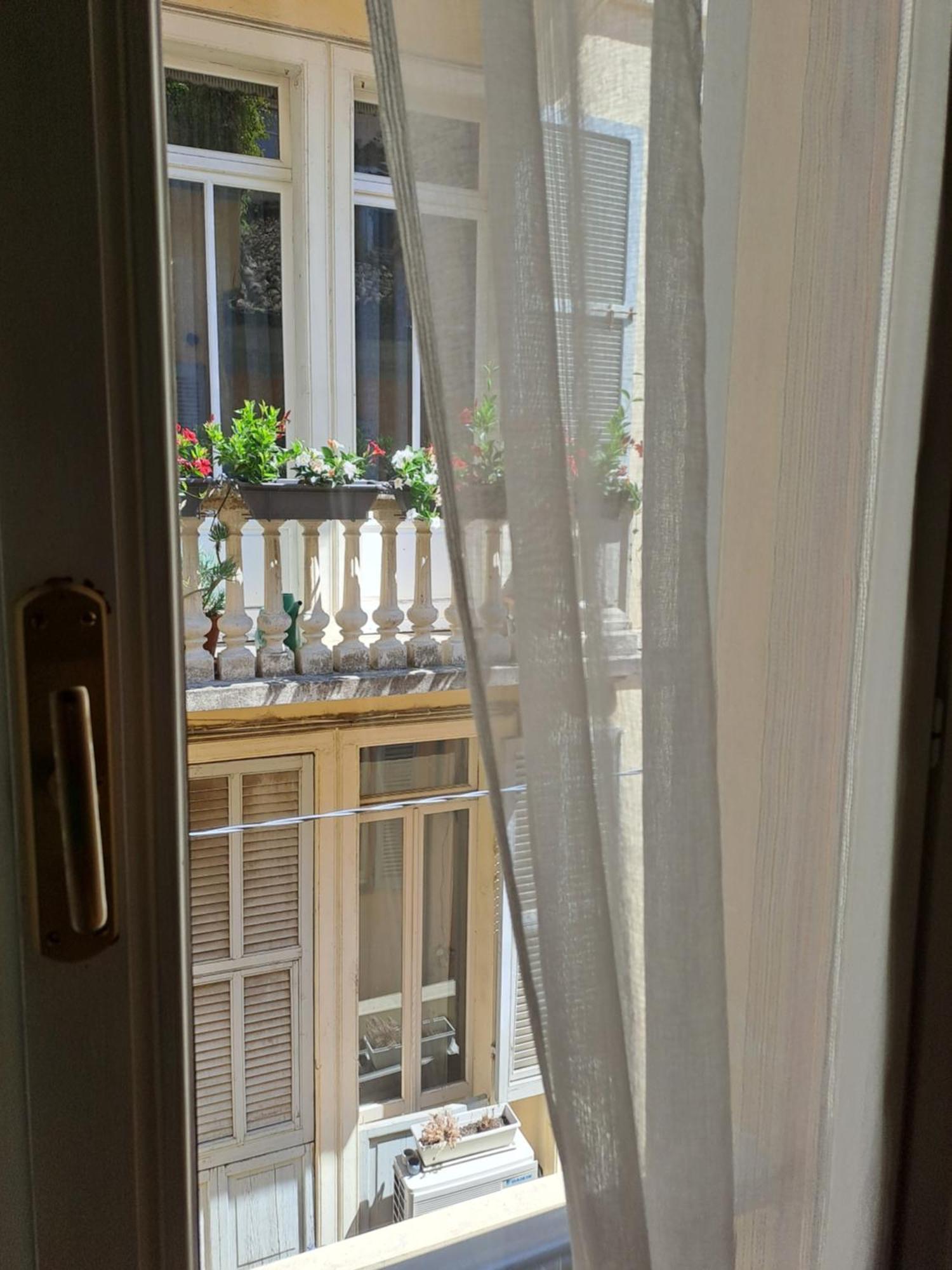 Appartamento Nel Cuore Di Parma - Laterale Via Farini Exterior foto